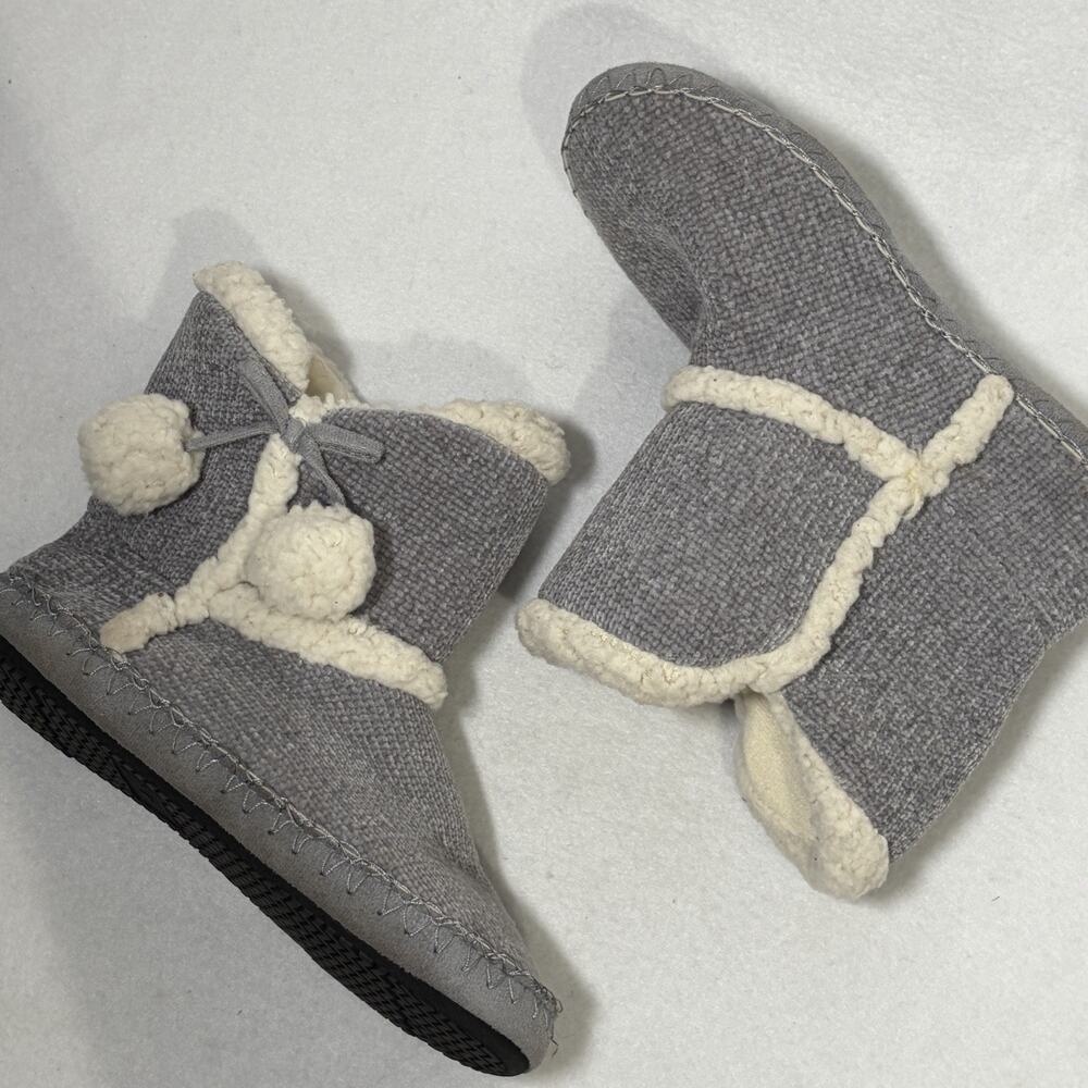 Women's Slipper Boots Medium Memory Foam Pull On Booties Gray Tassels Sherpa
